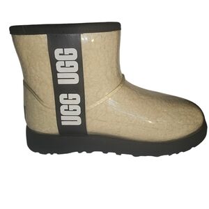 UGG Classic Clear Mini Cream with Black Trim Sheepskin Waterproof Boot | Size: 5
